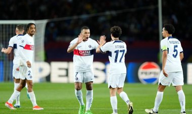 باريس سان جيرمان يسحق برشلونة برباعية ويتأهل لنصف نهائي دوري الأبطال