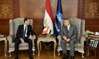 رئيس هيئة قناة السويس يبحث سبل التعاون مع السفير الفرنسي بالقاهرة