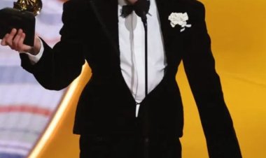 «باد باني» يحصد ألبوم العام في جوائز «جرامي»