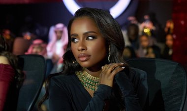 الفنانة السعودية داليا مبارك تعلن اعتزالها الفن