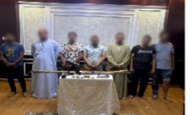خلاف على شراء أرض زراعية يتحول لضرب وإطلاق أعيرة.. وإصابة 6 أشخاص بسوهاج