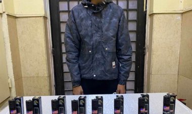 ضبط طالب بالقاهرة لبيع صواعق كهربائية عبر مواقع التواصل الاجتماعي