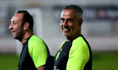 جوزيه يحفز اللاعبين قبل مواجهة أنيمبا في الكونفدرالية