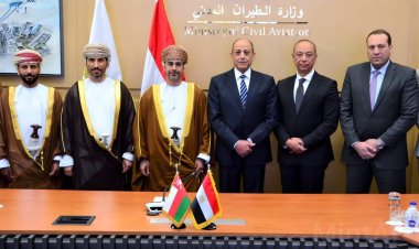 وزير الطيران المدني يستقبل  رئيس هيئة الطيران العماني بالعاصمة الإدارية الجديدة