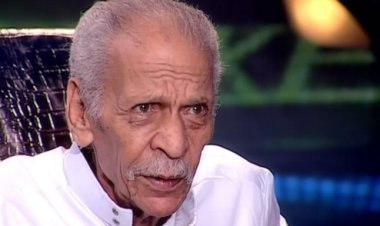 «صعب علي أبويا».. ابنة أحمد فؤاد نجم تعاتب صناع «ولاد الشمس» بعد استخدام أغنية والدها