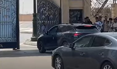 وصول جثمان مدير التصوير تيمور تيمور إلى مسجد المشير تمهيدا لصلاة الجنازة عليه