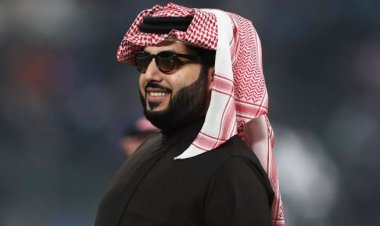 «كل عريس وعروسة ليهم شقة وحساب بالبنك»... حفل زفاف لـ 300 شاب وفتاة في الرياض