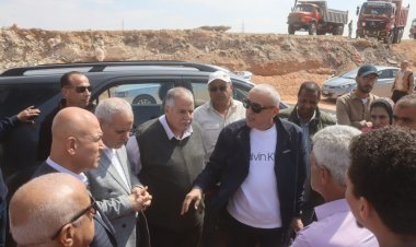 مسئولو الإسكان يتابعون سير العمل بالمنطقة الصناعية بمدينة العاشر من رمضان