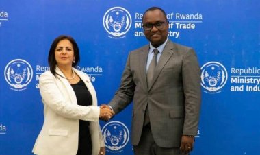 السفيرة المصرية في رواندا تبحث تعزيز التعاون الاقتصادي بين البلدين