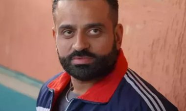 «لا يوجد عزاء بالمنزل».. موعد ومكان عزاء والد الفنان عمر السعيد