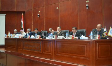 بالمزاد العلني.. بيع محال تجارية وصيدلية ومخبز بمدينتي بدر والشروق