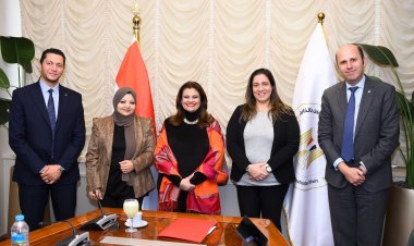 وزيرة الهجرة تتابع جهود إطلاق منصة التسوق الإلكترونية للمصريين بالخارج
