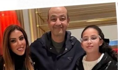 أم بنته.. وفاة والد رشا عزت الزوجة الثالثة  للإعلامي عمرو أديب