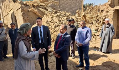 النيابة الإدارية تعاين موقع عقار "دشنا" المنهار بقنا وتأمر بتشكيل لجنة فنية (صور)