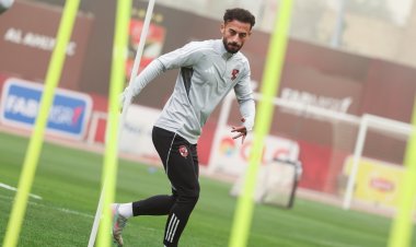 الأهلي يعلن رسميا انتقال أحمد عبدالقادر إلى نادي الكرمة العراقي