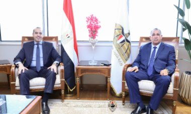 تفاصيل لقاء نقيب المحامين والمستشار محمود فوزي وزير الشئون النيابية والقانونية والتواصل السياسي