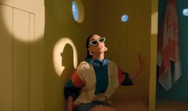 معلومات عن ملك الحسيني في إعلان دقوا الشماسي