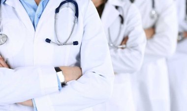 نقابة الأطباء: انخفاض مستوى التحفيز والضغوطات الحكومية تدفع الأطباء للهجرة| (خاص)