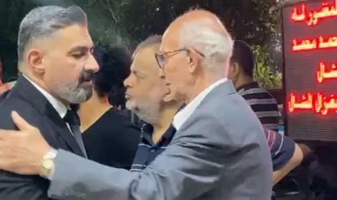 ياسر جلال يقدم واجب العزاء في المنتج الفني الراحل غزال الشال