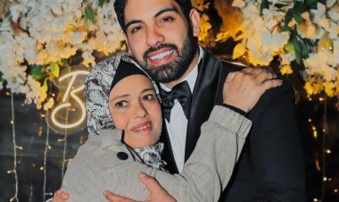 بعد 3 أيام من رحيل شقيقتها.. وفاة والدة المطرب أحمد فريد صاحب أغنية بأمارة مين