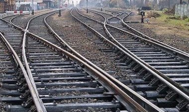 ضبط 3 تشكيلات عصابية لسرقتهم قضبان السكك الحديدية