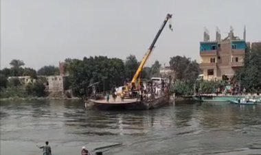 إنقاذ 10 فتيات واستخراج جثمان فتاة في غرق معدية أبو غالب 