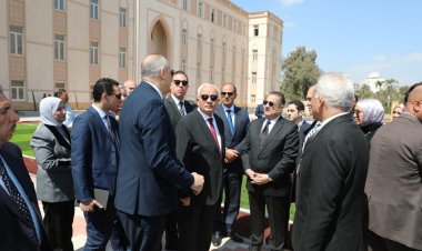 وزير التعليم: المدارس الرسمية الدولية تحظى باهتمام ورعاية الرئيس عبد الفتاح السيسي