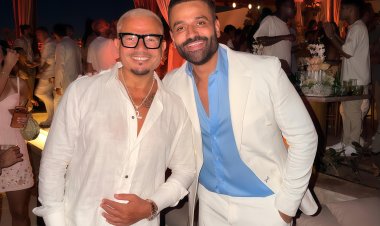 عمر السعيد برفقة عمرو دياب في الساحل الشمالي