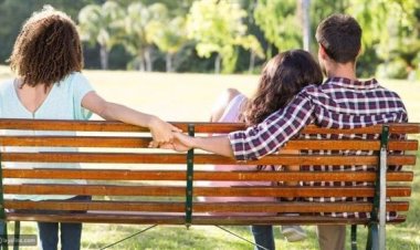 ابن فنان شهير راحل ينفصل عن زوجته مجددًا للعودة لحبيبته فنانة شهيرة