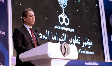 أحمد المسلماني: مصر اليوم تعاني من اضطراب ثقافي لدى الأجيال الجديدة.. ولا يجوز للمبدعين أن يقفوا على الحياد