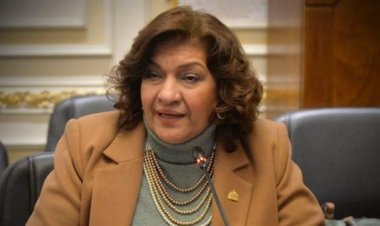 النائبة إيفلين متى: الرئيس السيسي جعل حفل الإفطار السنوي عادة حميدة باعتباره أب لكل المصريين