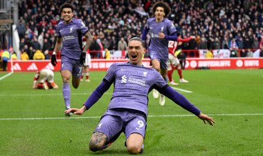 ليفربول يفوز على نوتنجهام ونيوكاسل يسحق وولفرهامبتون في الدوري الإنجليزي