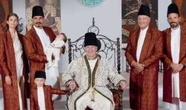 وصل جثمانه اليوم.. لماذا يدفن الأمير كريم الحسيني آغا خان في مصر؟