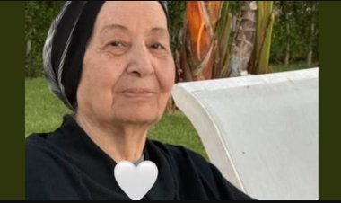 شقيقة أحمد حلمي بكلمات مؤثرة بعد وفاة والدته: «اتاري نفسك كان أمان مالي روحي وأيامي»