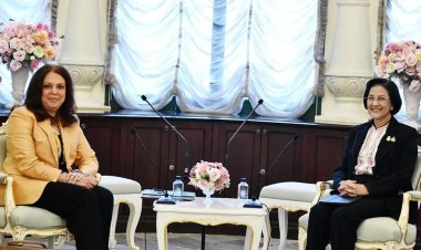 سفيرة مصر في بانكوك تلتقي بالمستشارة الاقتصادية لرئيس وزراء تايلاند