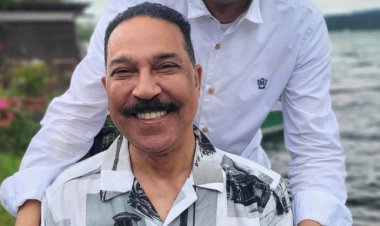 عبد الله الرويشد يثير قلق محبيه بعد ظهوره على كرسي متحرك