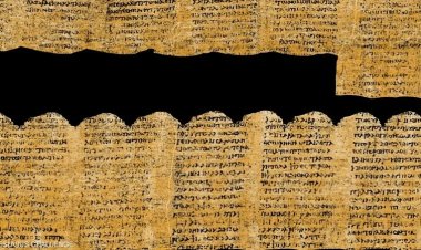 باحث مصري يشارك في فوز بجائزة 700 ألف دولار لفك رموز مخطوطات هيركولانيوم القديمة