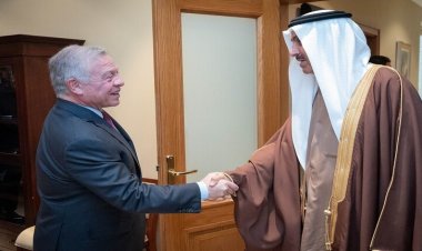 العاهل الأردني يطالب بوقف فوري لإطلاق النار في قطاع غزة