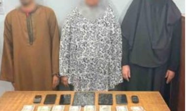 سقوط  تشكيل عصابى تخصص فى سرقة حسابات المواطنين وطلب أموال من أقاربهم بالمنيا