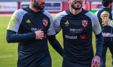 عمر كمال والزنفلي ينتظمان في تدريبات الأهلي| فيديو