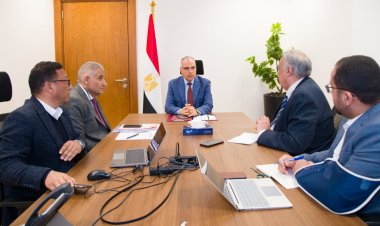 وزير الري يتابع مقترحات تطوير منظومة صيانة المجاري المائية