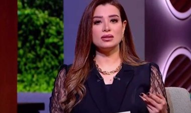 «فيه أم تبوس ابنها كده؟!».. مروة صبري تهاجم هاجر الشرنوبي