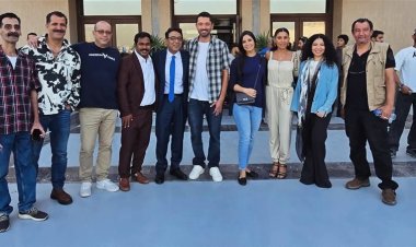 كريم محمود عبد العزيز ودينا الشربيني يحتفلان بانتهاء تصوير فيلم "طلقني"