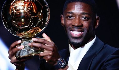 عثمان ديمبيلي يفوز بجائزة الكرة الذهبية 2025