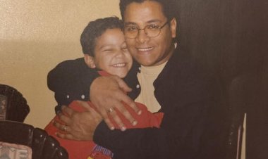 أحمد عبدالحميد يحيي ذكرى الأربعين لوفاة والده الماكيير محمد عبدالحميد