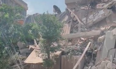 انهيار  عقار سكني بمنطقة أرض الجولف في النزهة