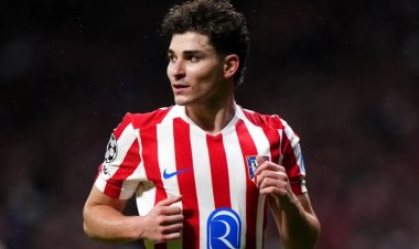 تغريم برشلونة 602 يورو بسبب مفاوضات جوليان ألفاريز