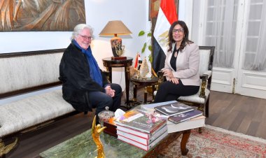 حسين فهمي يواصل رئاسة مهرجان القاهرة السينمائي.. واجتماع مع وزيرة الثقافة للتحضير للدورة 47