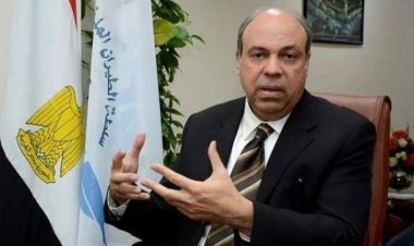 عاجل.. وزير الطيران يحسم الجدل بشأن بيع المطارات المصرية لجهات أجنبية
