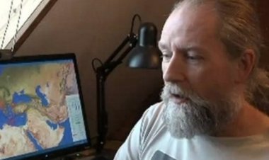 بعد زلزال مصر.. العالم الهولندي فرانك هوجربيتس يحذر من زلزال مدمر يحدث خلال ساعات